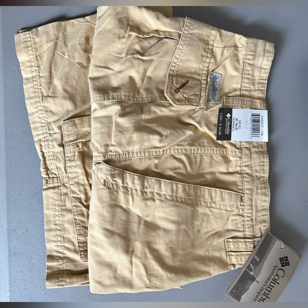Columbia cargo shorts